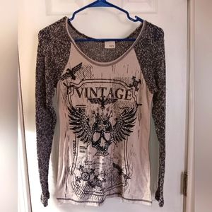 DAYTRIP Ladies beaded /lace arms and back, long sleeved top. Size Medium